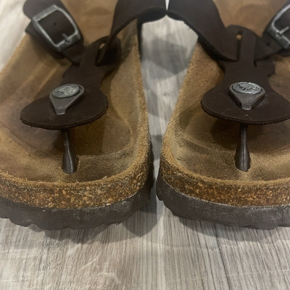Betula by Birkenstock Brown Suede Gizeh Sandals Size 6 - Picture 4 of 16